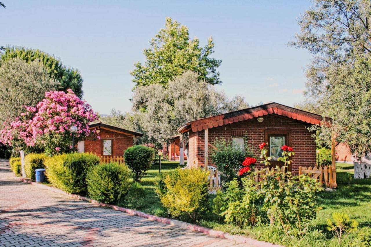 Kervan Tatil Koeyue Edremit  Exterior photo